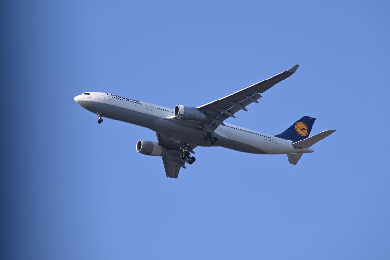 File:D-AIKN-2026.JPG