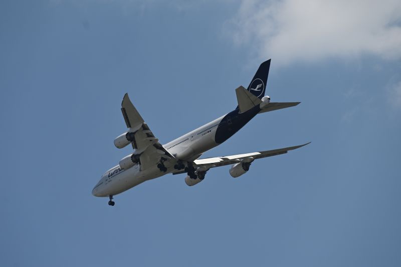 File:D-ABYF-2026.JPG