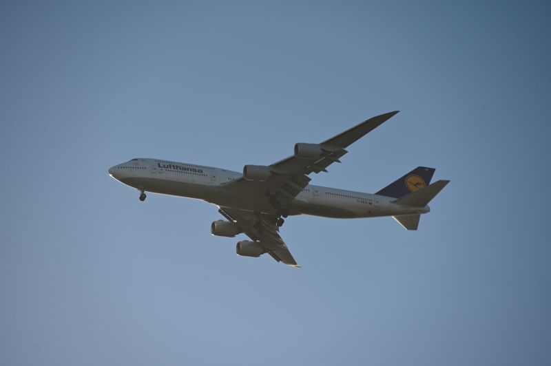 File:D-ABYR-2021.jpg