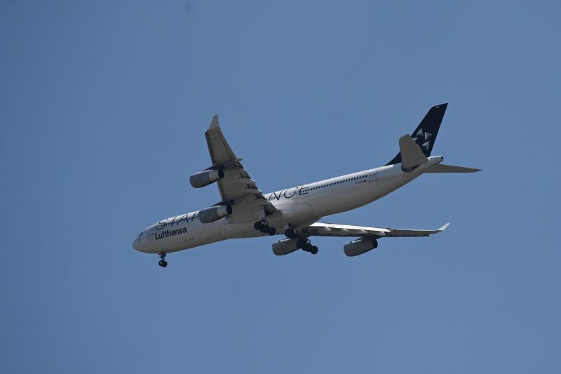 File:D-AIGN-2026.JPG