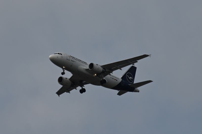 File:D-AIBE-2026.JPG
